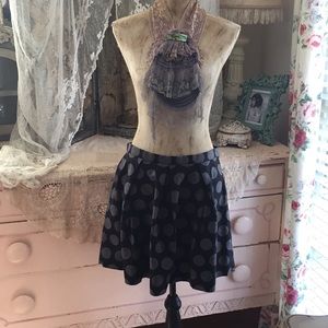 Gap skirt